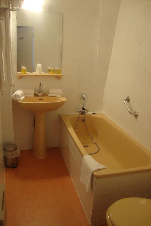 Hotel Le Beau Site Gien Phòng bức ảnh